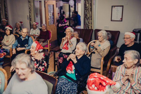 (18of92)SilverdaleBoroughCareXMASparty-ChelseaShoesmithPhotography_