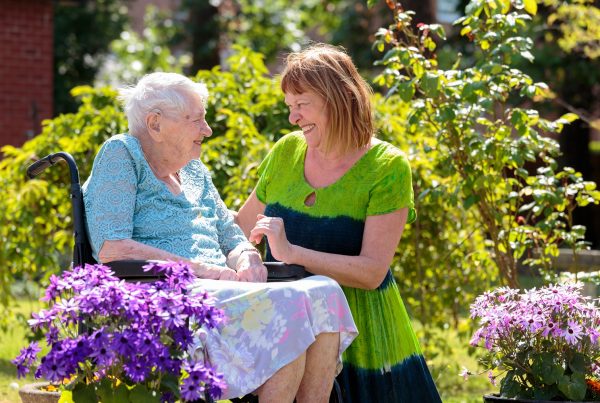 daughter caring for elderly mother