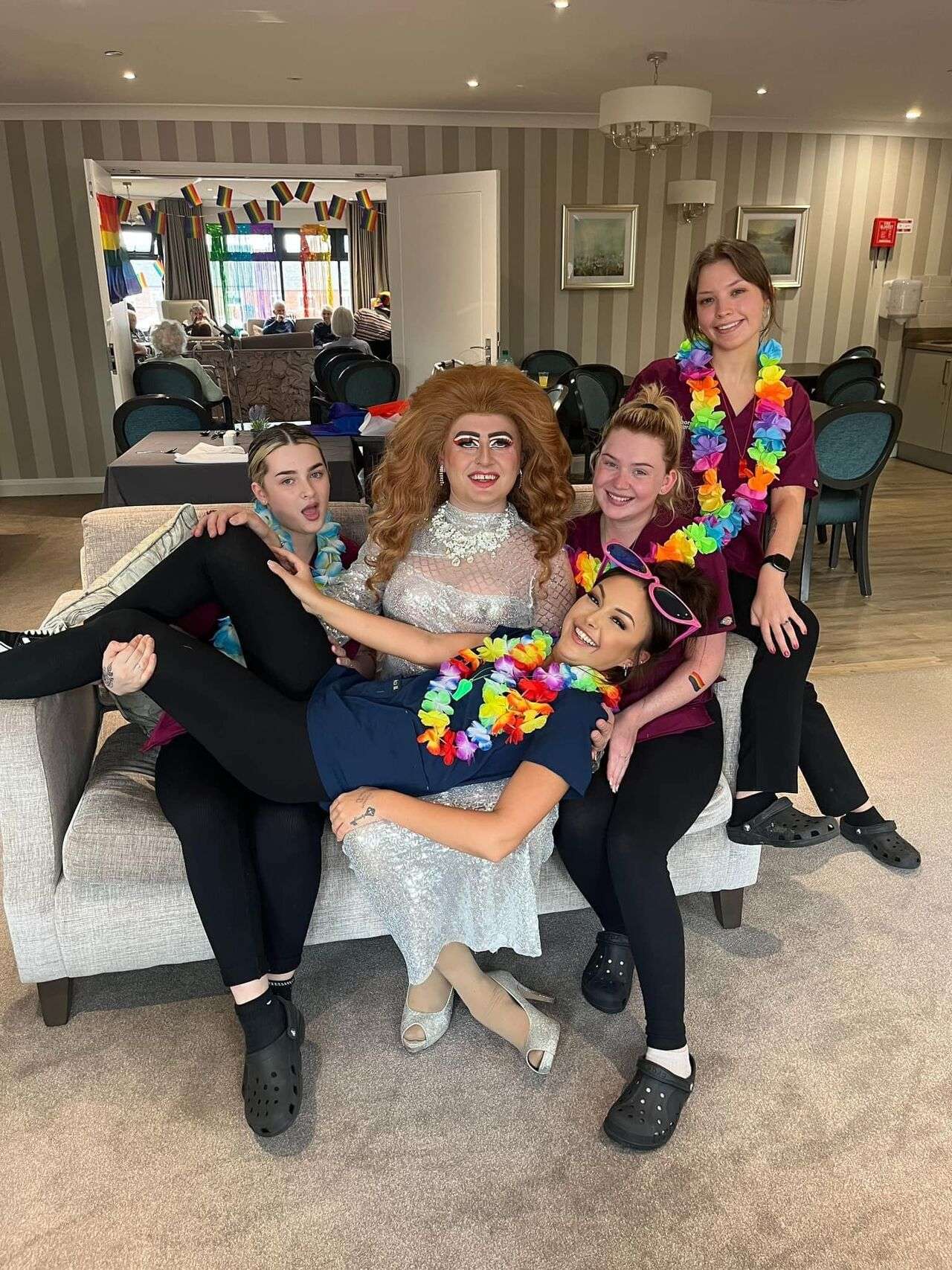 Hen Cloud House Pride